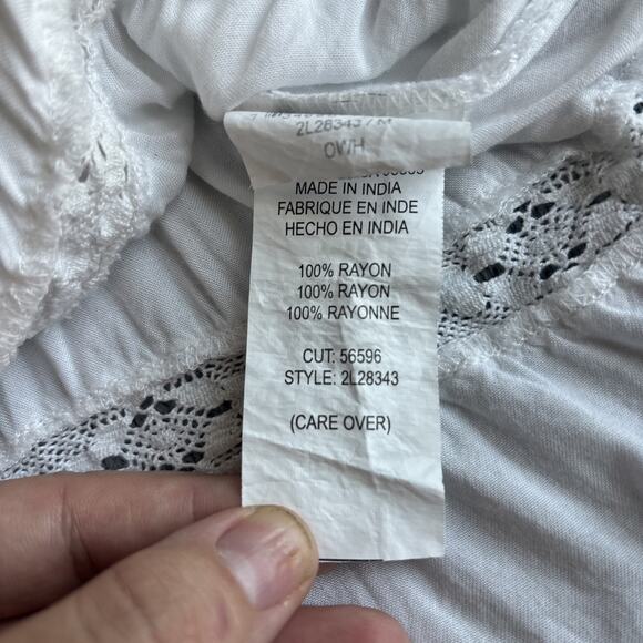 Karen‎ Kane Women's Off White/Blue Embroidered Tank Tunic Top - Size Medium - Picture 7 of 10